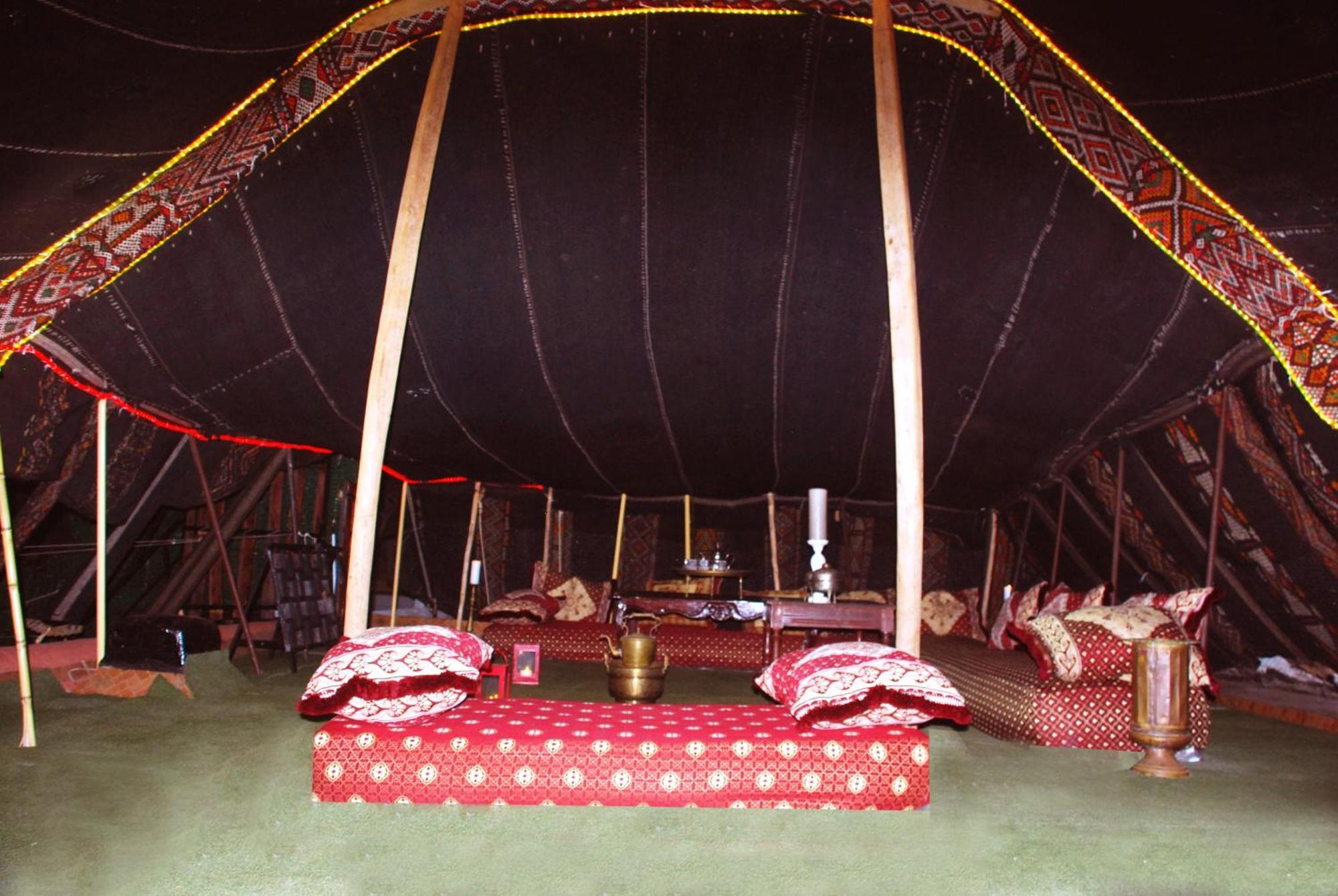 Dar Lghzal Special Offer In Rabat Winner Of Guest Experience 2025 Awards Traditional Sahrawi And Berber Privative Villa With Swimming Pool Jacuzzi Sea View And On Site Restaurant Ideal For Family And Groups In Rabat'S Center No Car Required Kültér fotó